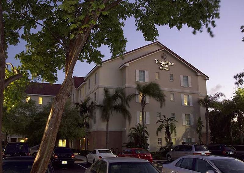 Towneplace Suites Boca Raton Exterior photo