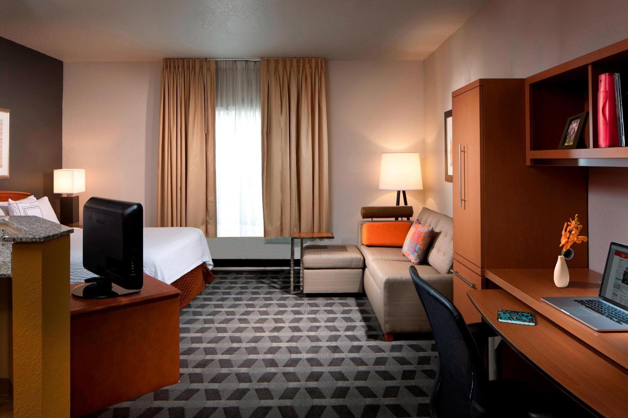 Towneplace Suites Boca Raton Exterior photo