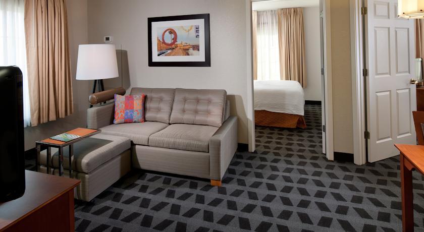 Towneplace Suites Boca Raton Exterior photo